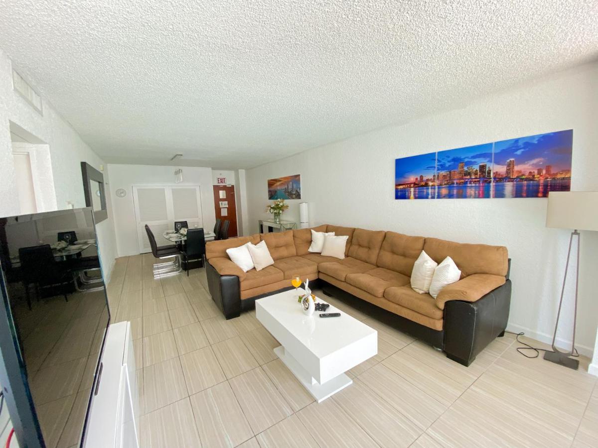 Beach Bliss Steps To Ocean, Pool & Game Room Fun Hollywood Dış mekan fotoğraf